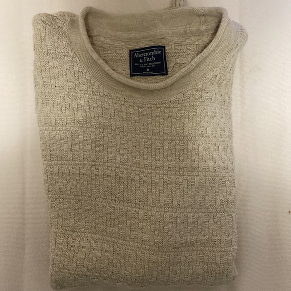 Brand New Sweater! Abercrombie & Fitch! Size M - Picture 4 of 4